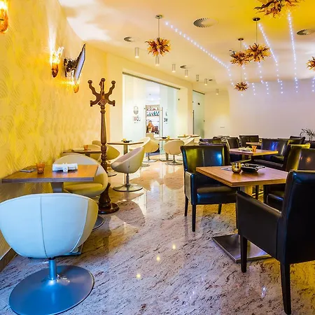 Wellness Loewe 4* פישטני