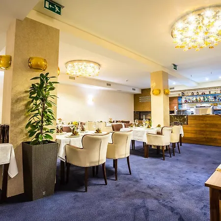 Wellness Loewe 4* פישטני