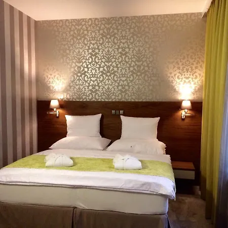 Wellness Loewe 4* Piest'any